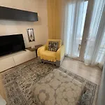 Appartement In Center *